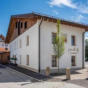 https://pradl-elf-my-apartment.innsbruckaustriahotels.com