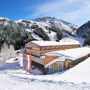 https://lizum-1600-kompetenzzentrum-snowsport-tirol.ischgl-hotels.net