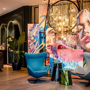 https://motel-one-graz.graz-austria-hotels.com